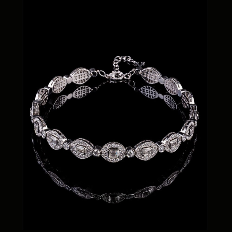 Collana Dana in oro bianco 18 kt con diamanti taglio smeraldo e diamanti taglio fantasia